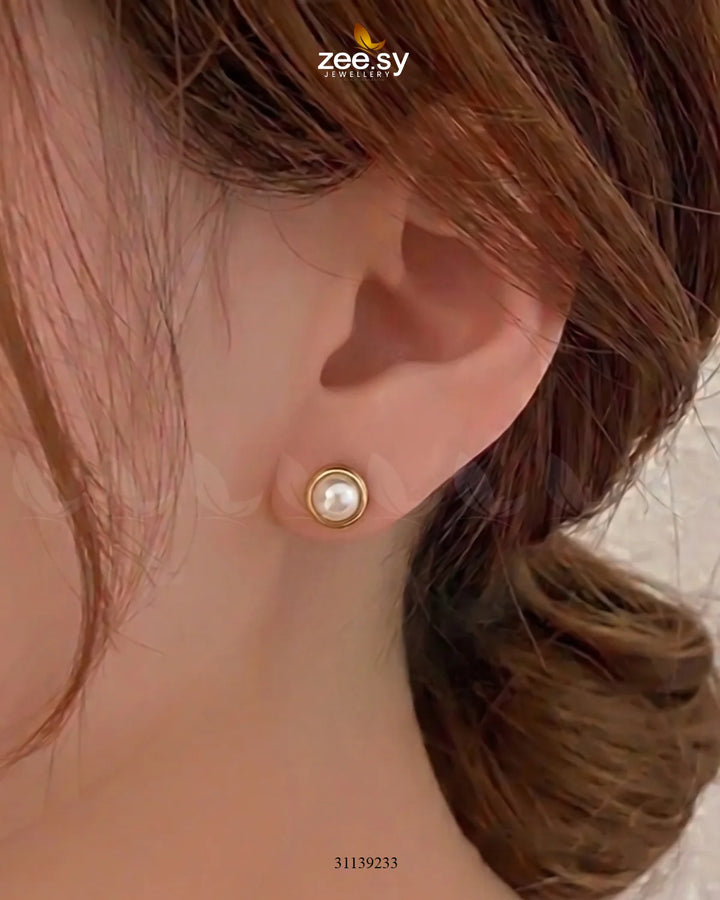 Classic Round Pearl Stud Earrings Earrings - Zeesy Jewellery Pakistan | Premium Artificial & Imitation Jewellery