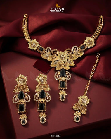 Crimson Gemstone Hasli Necklace Set Black Bridal Set - Zeesy Jewellery Pakistan | Premium Artificial & Imitation Jewellery