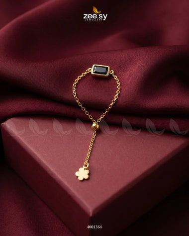 Crimson Stone Charm Ring Black Finger Ring - Zeesy Jewellery Pakistan | Premium Artificial & Imitation Jewellery