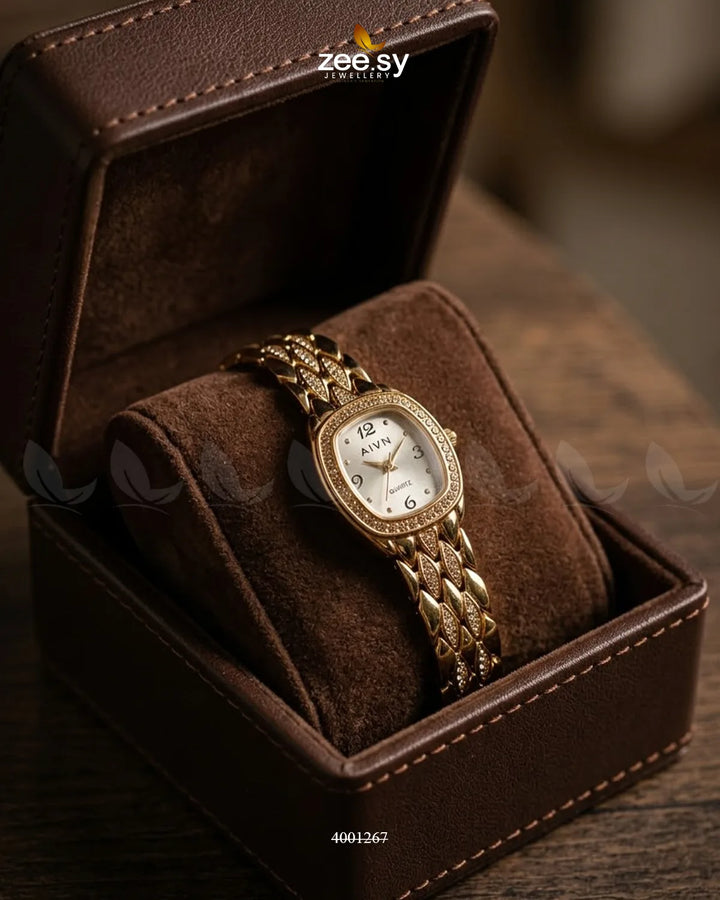 Delicate Oval Dial Watch Golden White ACCESSORIES - Zeesy Jewellery Pakistan | Premium Artificial & Imitation Jewellery