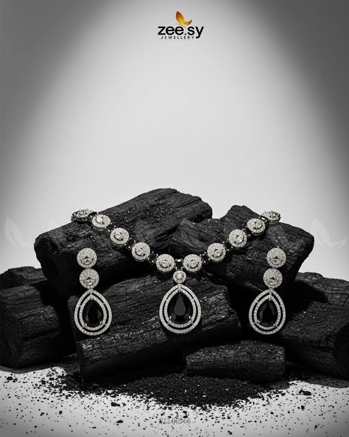 Elegant Heart Cluster Necklace Set - Zeesy Jewellery