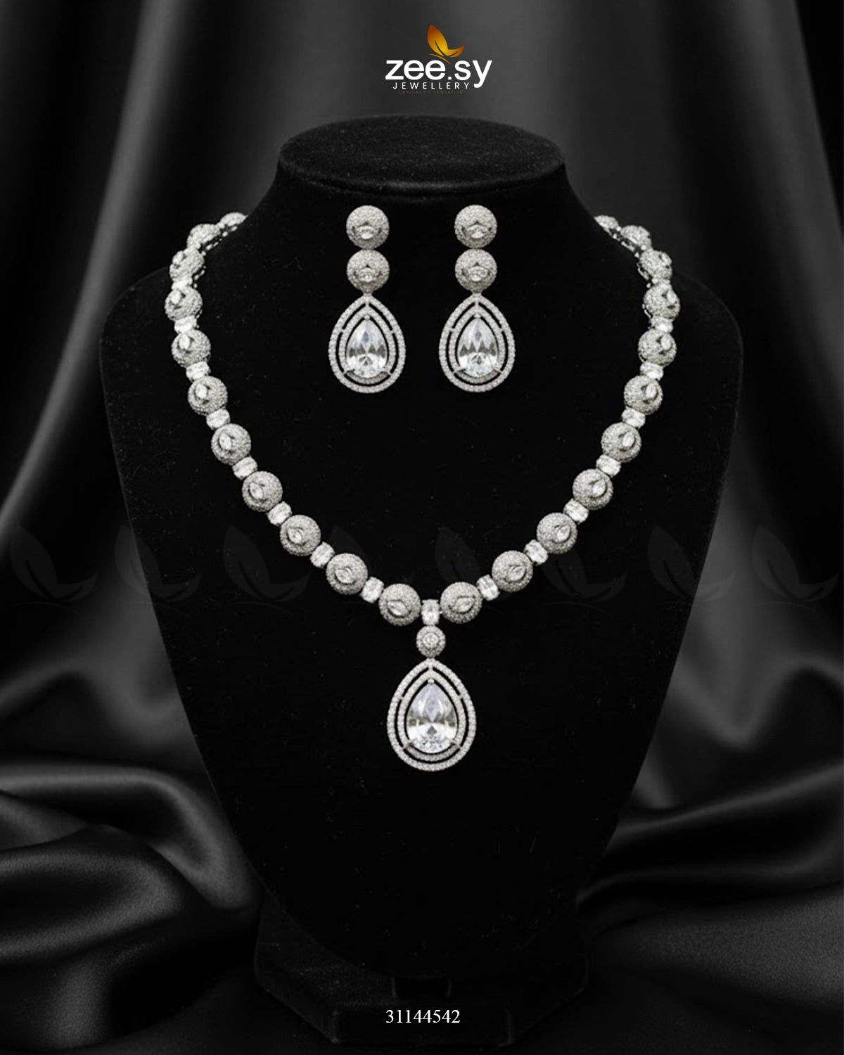 Elegant Heart Cluster Necklace Set Silver White - Zeesy Jewellery