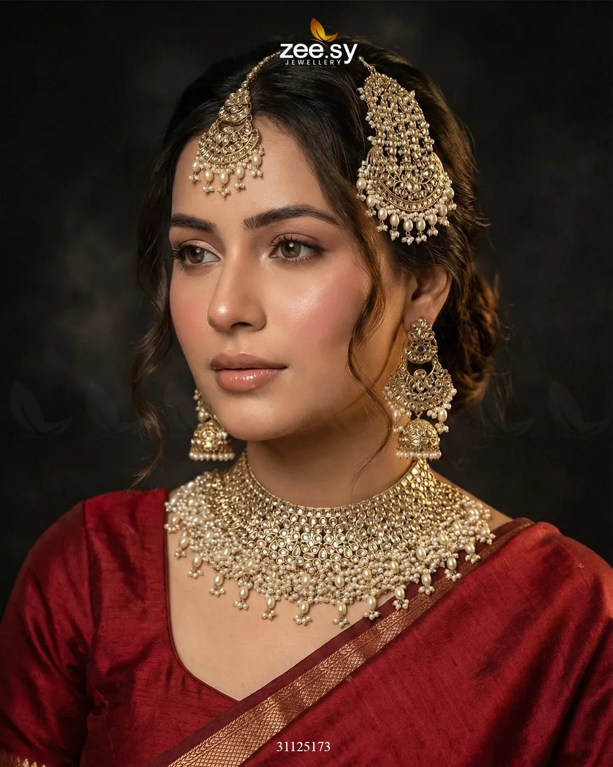 Eminent Wide Gilded Bridal Set by RHS09 featuring intricate gold detailing and elegant design for brides.