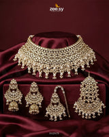 Eminent Wide Gilded Bridal Set featuring intricate gold detailing and elegant design elements for a stunning bridal look.