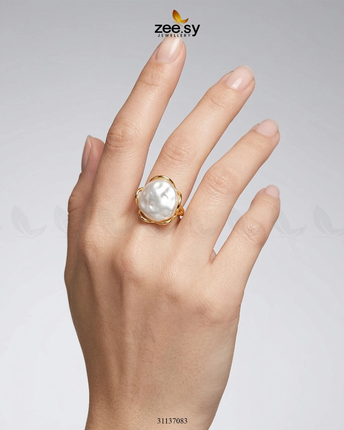 Ethereal Molten Gold Sea-Pearl Ring