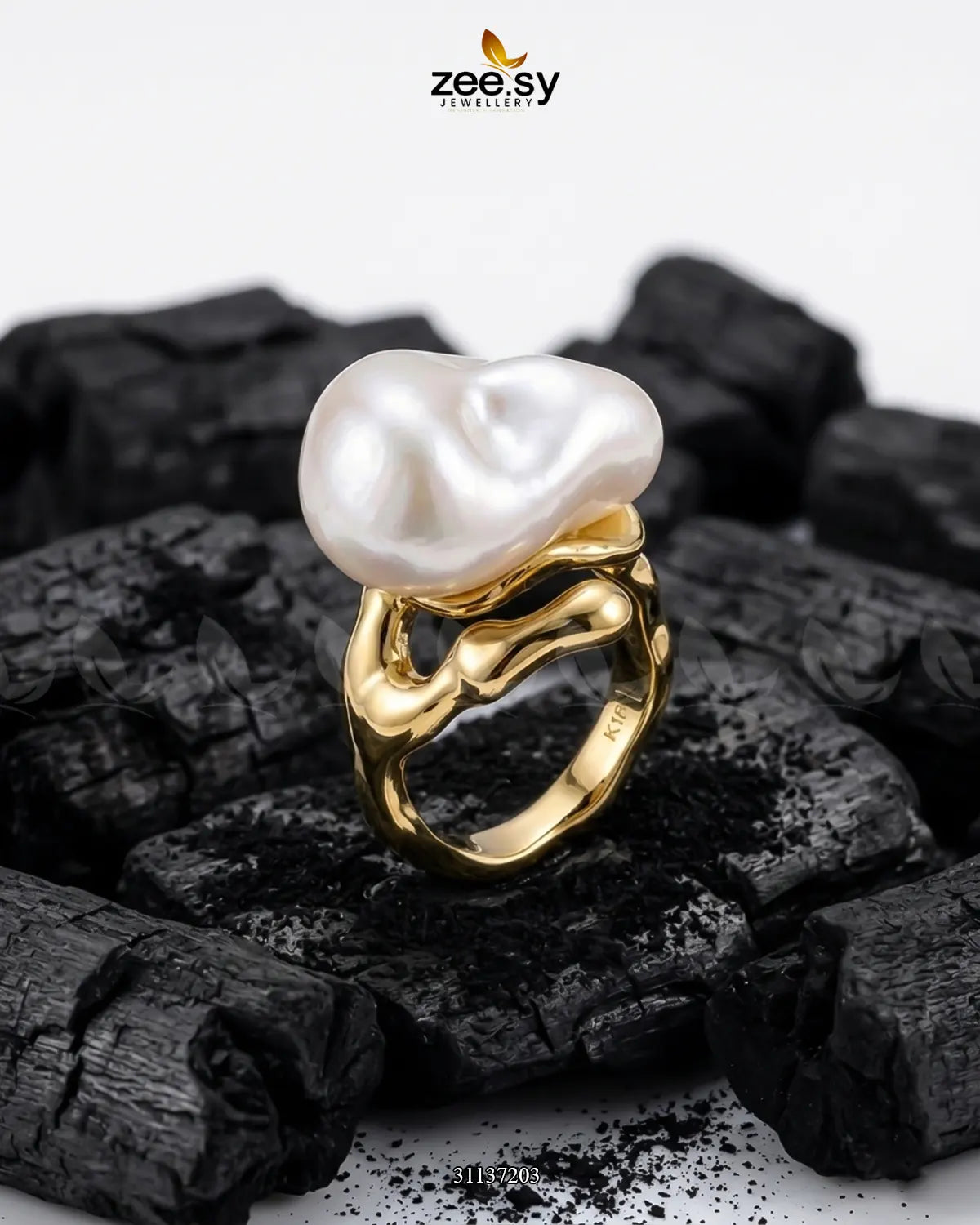 Everyday Baroque Golden Ring Finger Ring - Zeesy Jewellery Pakistan | Premium Artificial & Imitation Jewellery