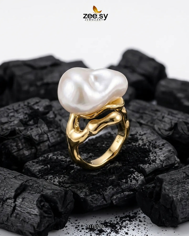 Everyday Baroque Golden Ring Finger Ring - Zeesy Jewellery Pakistan | Premium Artificial & Imitation Jewellery