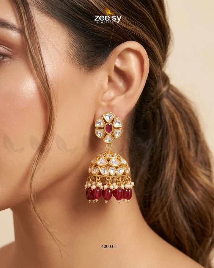 RHS09 festive crimson bead necklace set with layered ruby-red beads and decorative pendant