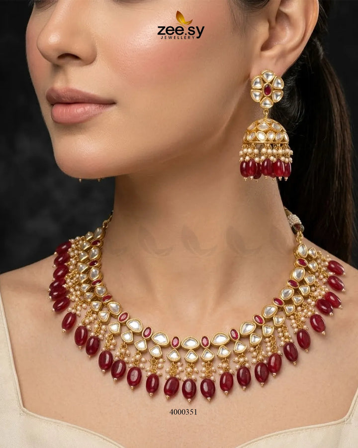 RHS09 festive crimson bead necklace set with ruby-red beads and matching jewelry pieces