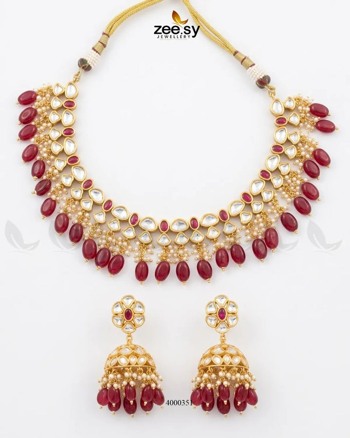 RHS09 festive crimson bead necklace set with ruby-red beads and matching jewelry pieces