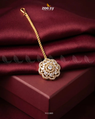 Flora Bindiya Golden white bindiya - Zeesy Jewellery Pakistan | Premium Artificial & Imitation Jewellery
