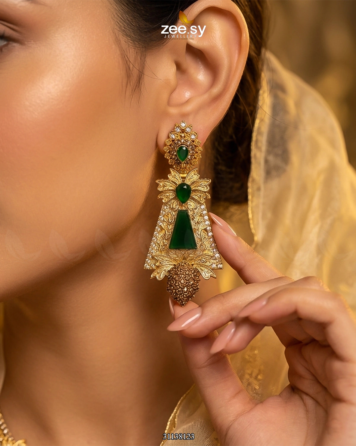 Gilded Gemstone Hasli Necklace Set
