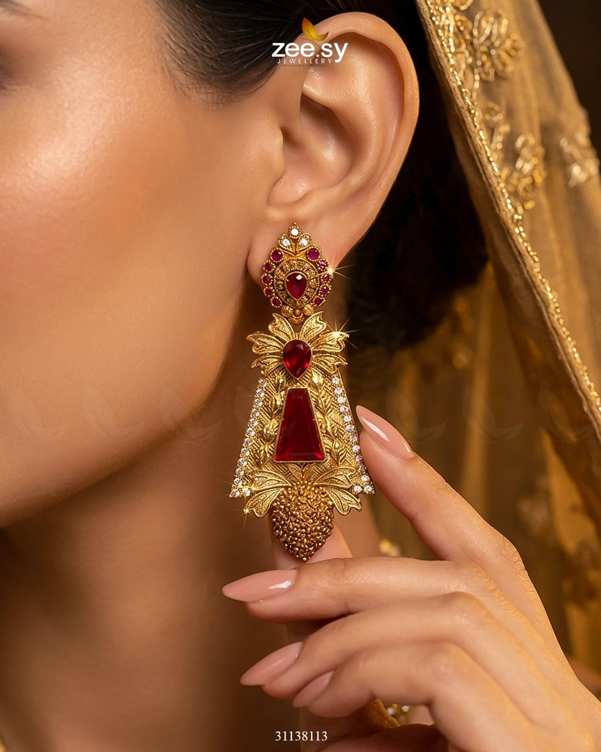 Gilded Gemstone Hasli Necklace Set