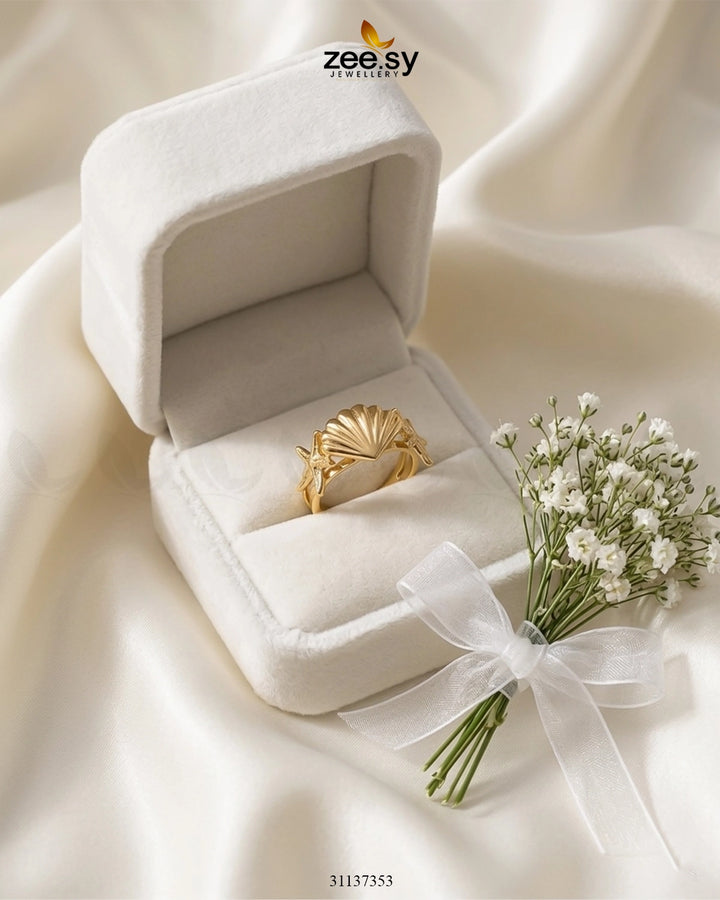 Golden Riviera Seashell Starfish Ring Finger Ring - Zeesy Jewellery Pakistan | Premium Artificial & Imitation Jewellery