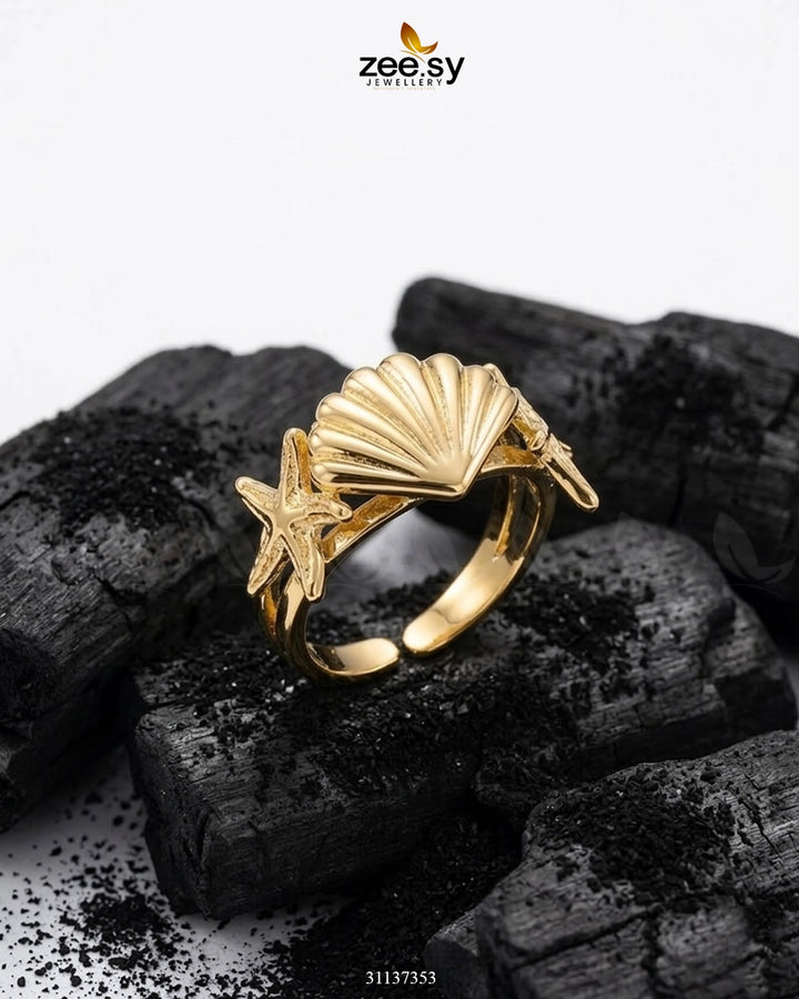 Golden Riviera Seashell Starfish Ring Finger Ring - Zeesy Jewellery Pakistan | Premium Artificial & Imitation Jewellery
