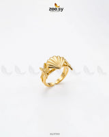Golden Riviera Seashell Starfish Ring