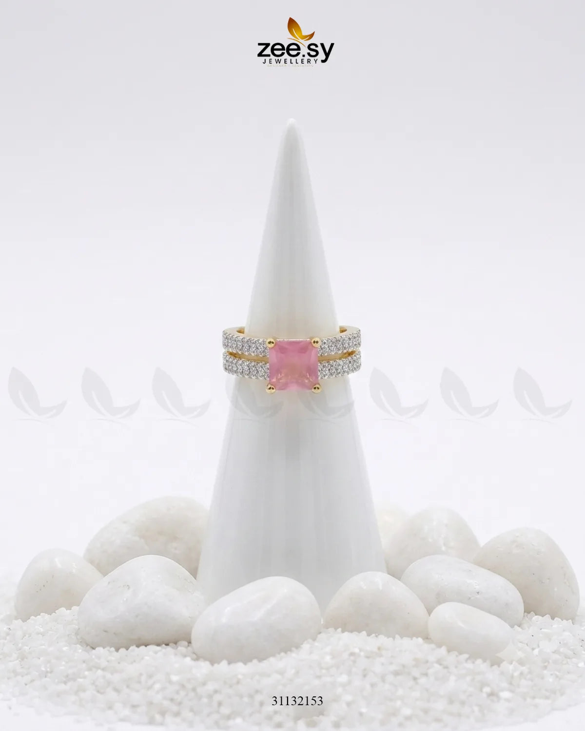 Golden Sensational Bold Stone Ring Finger Ring - Zeesy Jewellery Pakistan | Premium Artificial & Imitation Jewellery