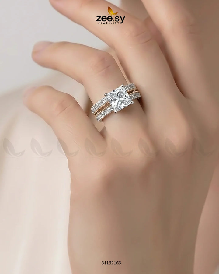 Golden Sensational Bold Stone Ring Finger Ring - Zeesy Jewellery Pakistan | Premium Artificial & Imitation Jewellery