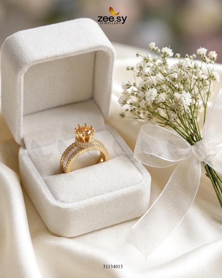 Golden Victorian Cluster Pave Ring Finger Ring - Zeesy Jewellery Pakistan | Premium Artificial & Imitation Jewellery