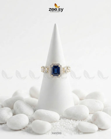 Golden Vintage Bold Stone Ring Golden Blue Finger Ring - Zeesy Jewellery Pakistan | Premium Artificial & Imitation Jewellery