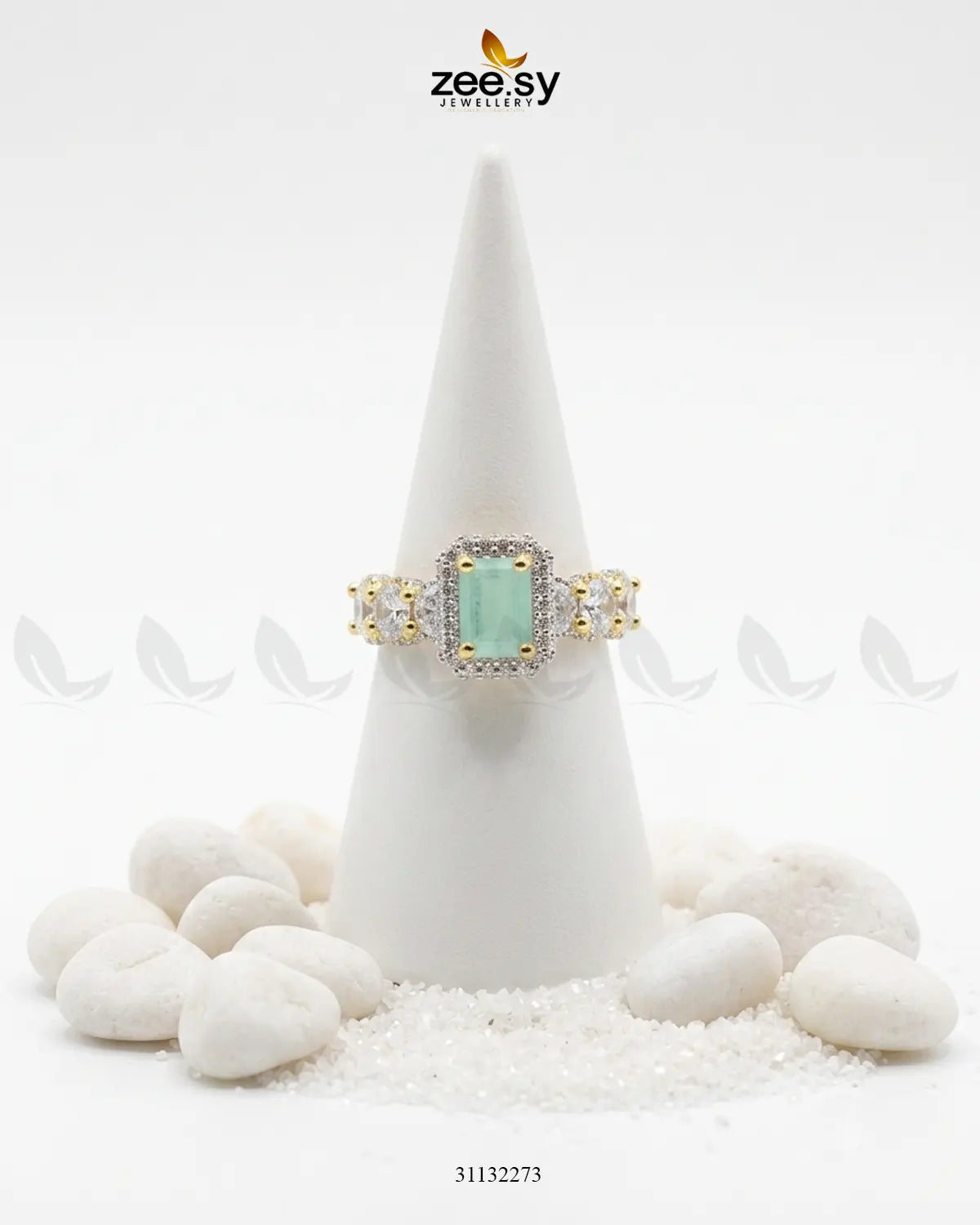 Golden Vintage Bold Stone Ring Finger Ring - Zeesy Jewellery Pakistan | Premium Artificial & Imitation Jewellery