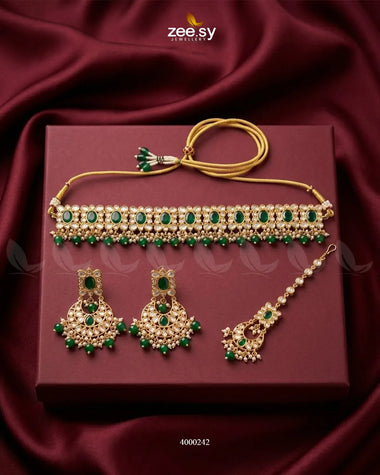 RHS09 Haven beaded drop necklace set in green with coordinating necklaces