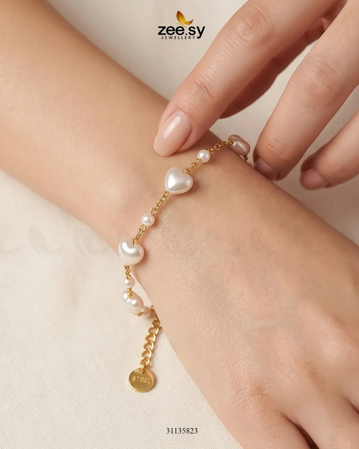 Heart Faux Pearl Bracelet Bracelet - Zeesy Jewellery Pakistan | Premium Artificial & Imitation Jewellery