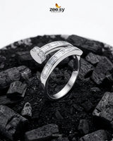 Heirloom Cluster River Ring Finger Ring - Zeesy Jewellery Pakistan | Premium Artificial & Imitation Jewellery