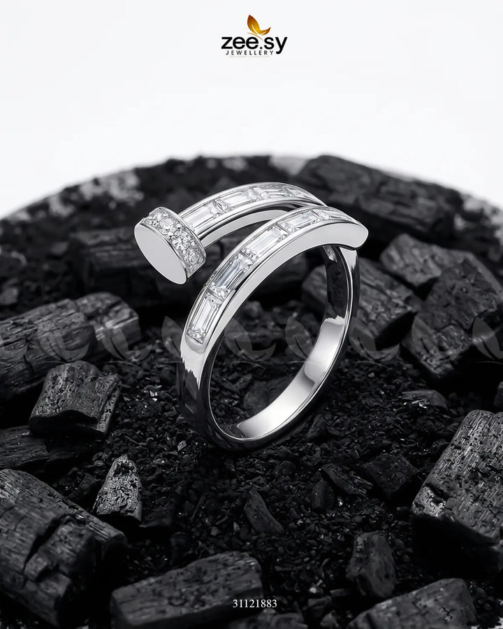 Heirloom Cluster River Ring Finger Ring - Zeesy Jewellery Pakistan | Premium Artificial & Imitation Jewellery