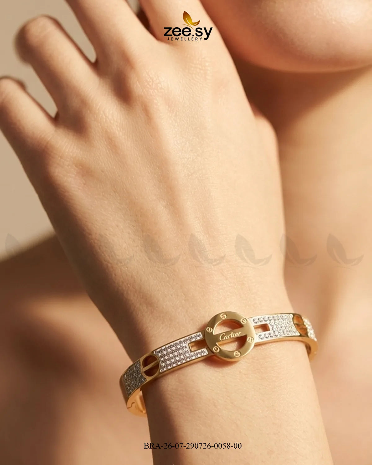 Iconic Crystal Circular Medallion Bracelet Bracelet - Zeesy Jewellery Pakistan | Premium Artificial & Imitation Jewellery