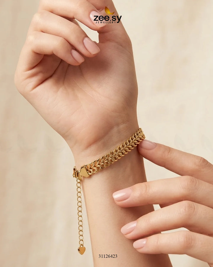 Imperial Double Curb Bracelet Bracelet - Zeesy Jewellery Pakistan | Premium Artificial & Imitation Jewellery