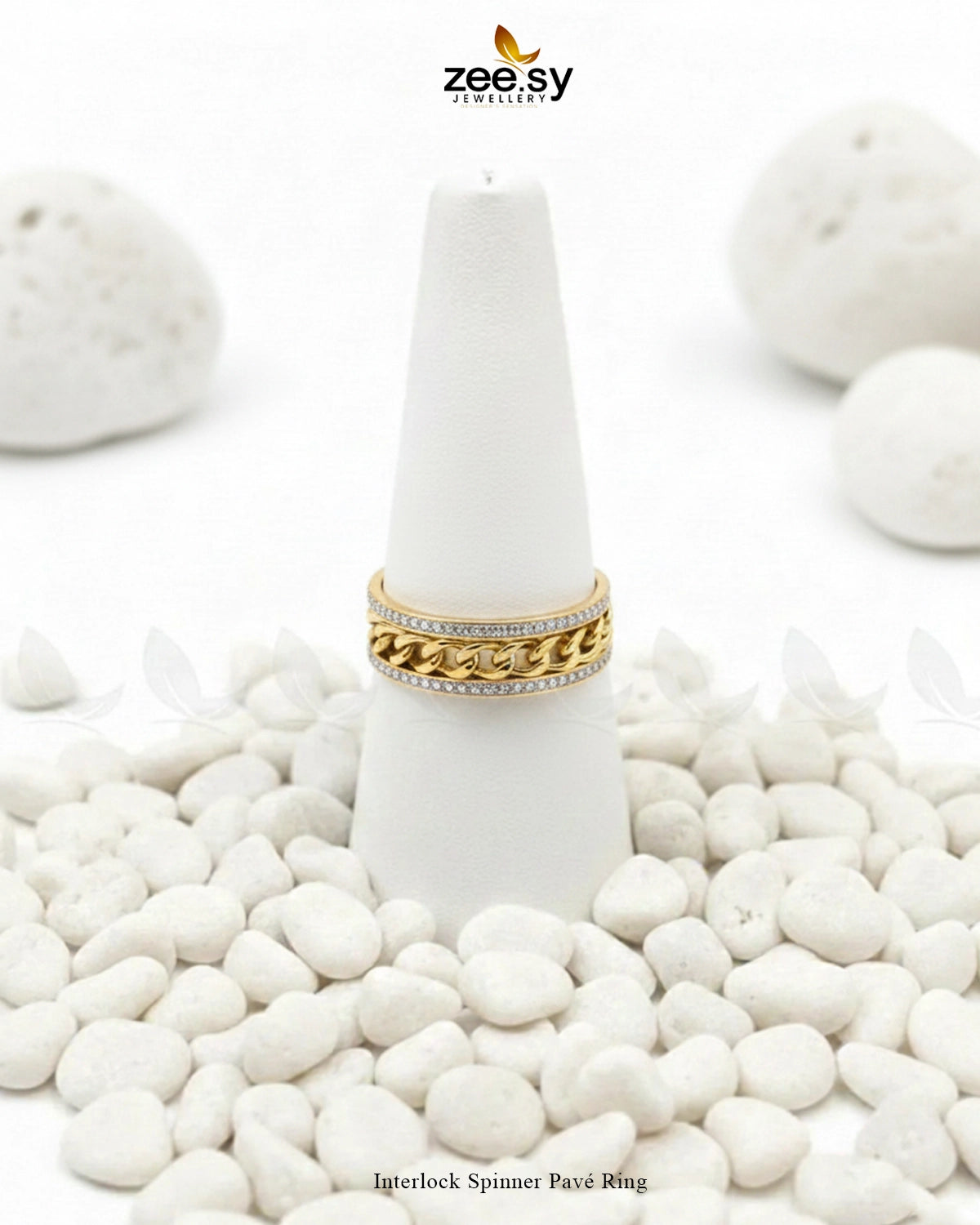 Interlock Spinner Pavé Ring - Zeesy Jewellery