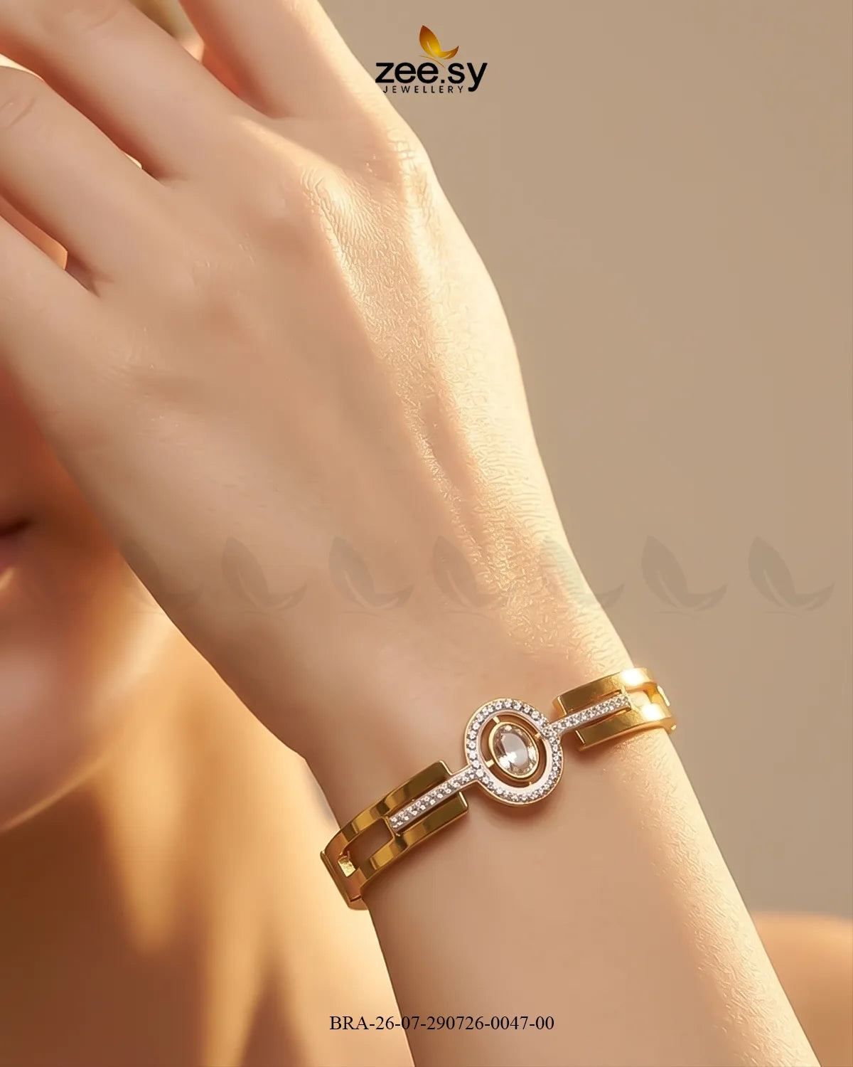Luxe Oval Halo Crystal Bracelet Bracelet - Zeesy Jewellery Pakistan | Premium Artificial & Imitation Jewellery
