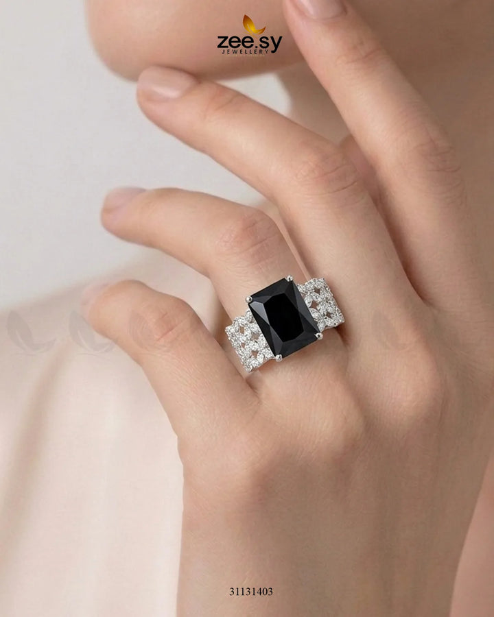 Luxurious Uncut Bold Stone Ring Finger Ring - Zeesy Jewellery Pakistan | Premium Artificial & Imitation Jewellery