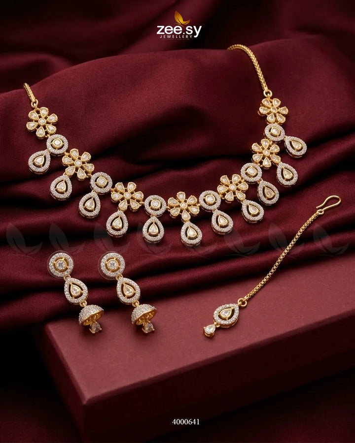 Meadow Floral Kundan Necklace Set Golden Necklace Sets - Zeesy Jewellery Pakistan | Premium Artificial & Imitation Jewellery