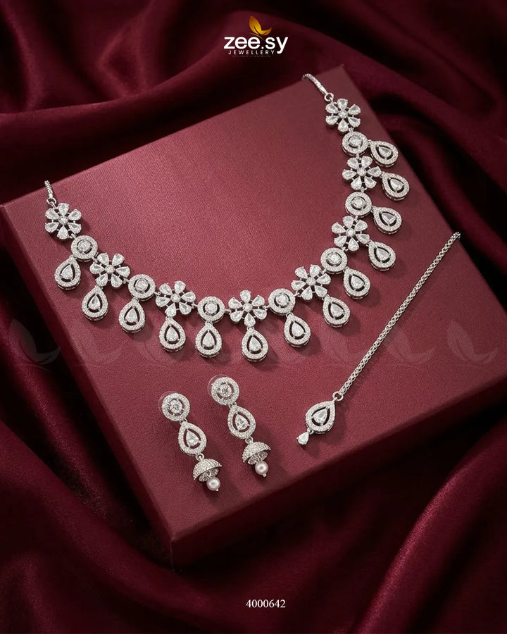 Meadow Floral Kundan Necklace Set Silver Necklace Sets - Zeesy Jewellery Pakistan | Premium Artificial & Imitation Jewellery