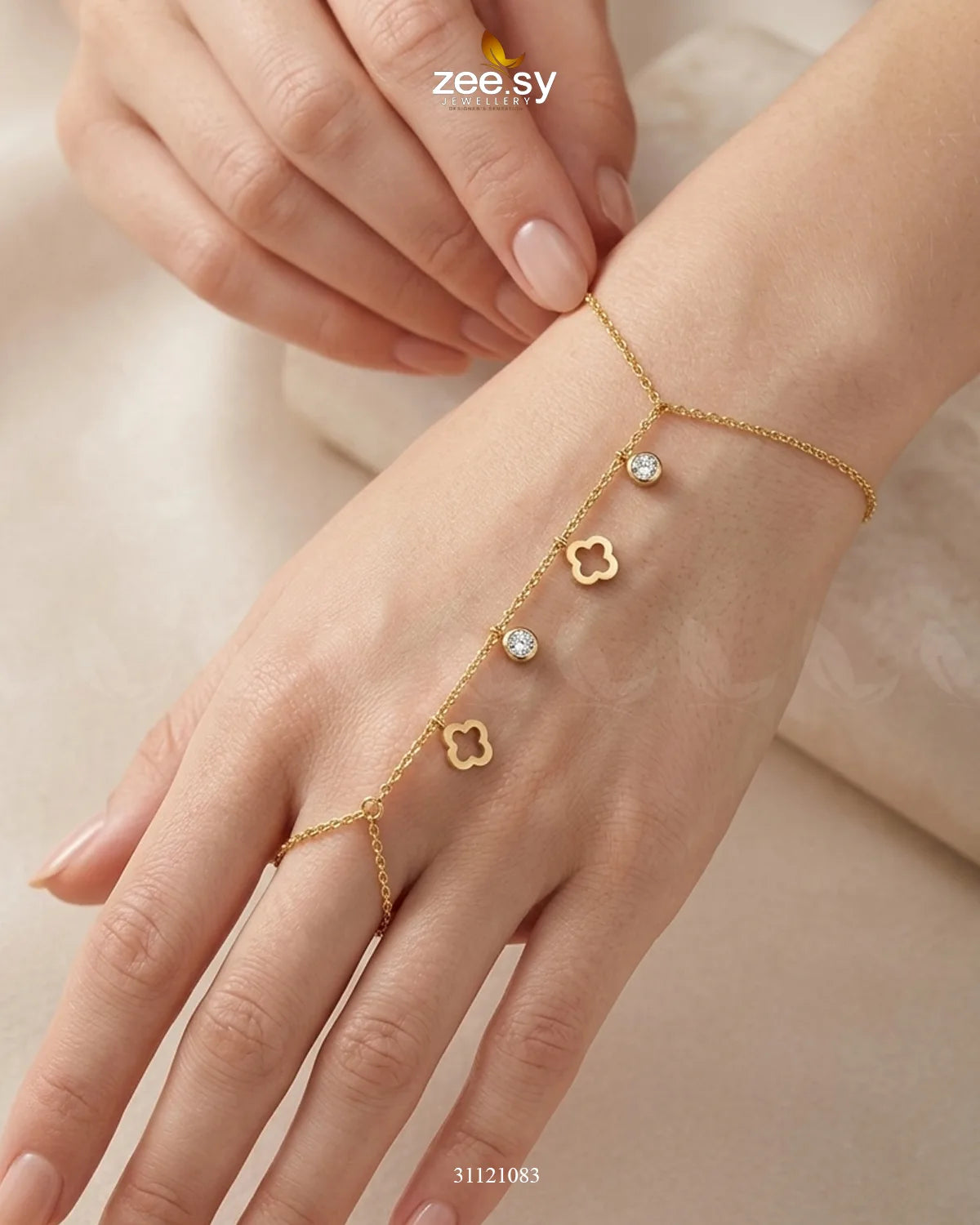 Minimalist Hath Phool Style Bracelet Bracelet - Zeesy Jewellery Pakistan | Premium Artificial & Imitation Jewellery
