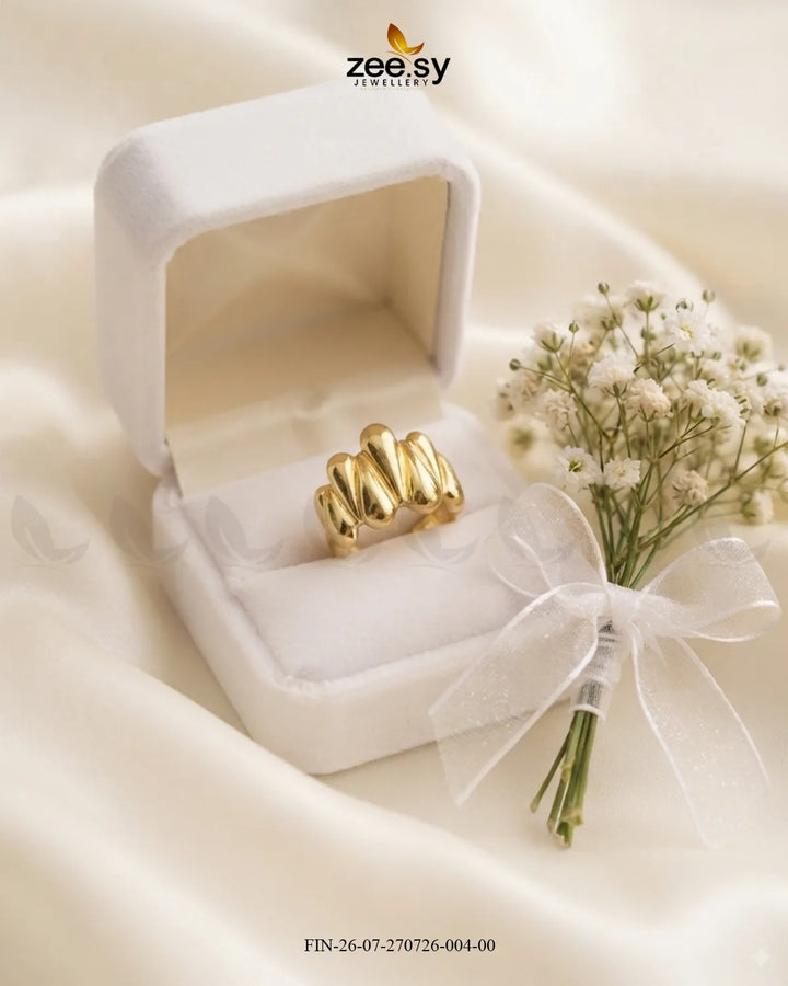 Modern Fluted Organic Cocktail Ring