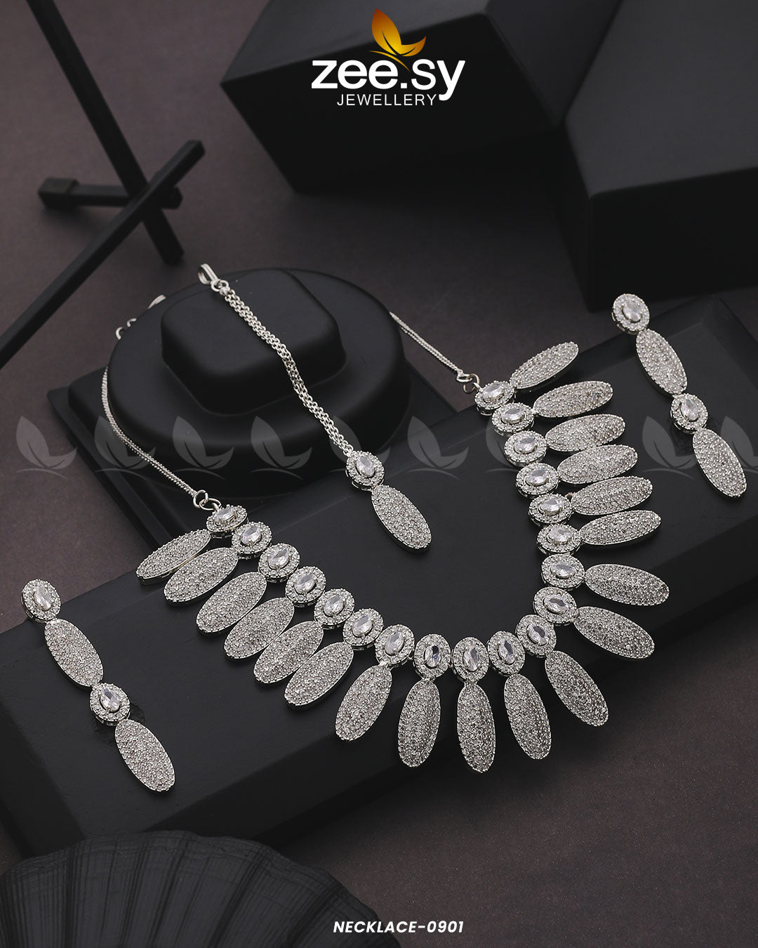 NECKLACE-0901-s-white