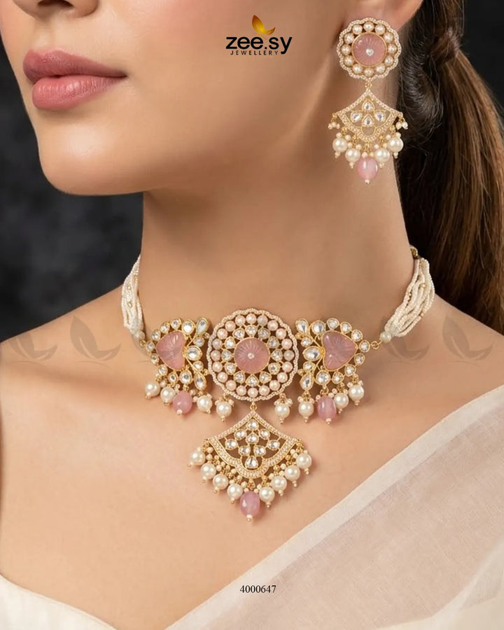 Noor Kundan Pearl Choker Set