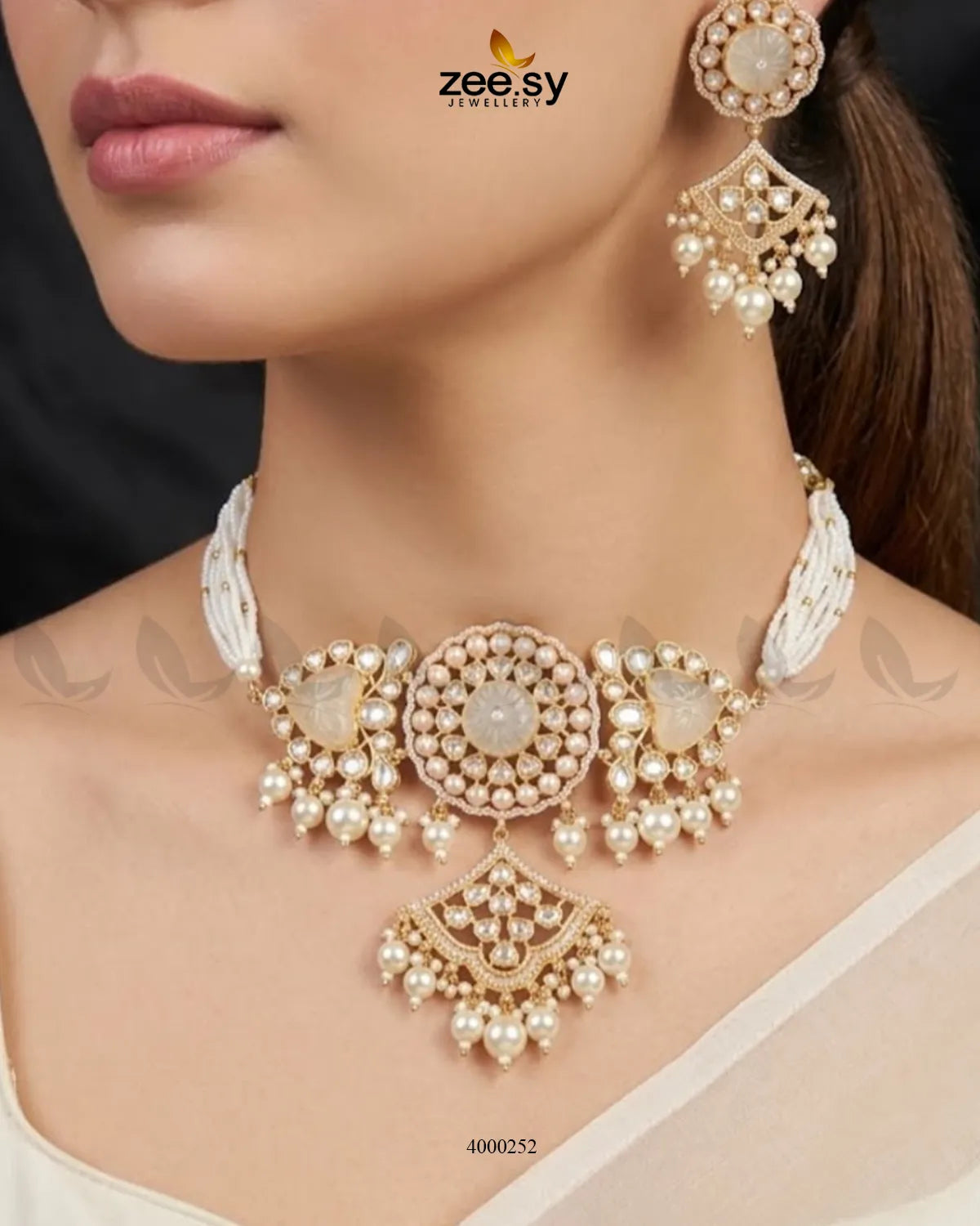 Noor Kundan Pearl Choker Set