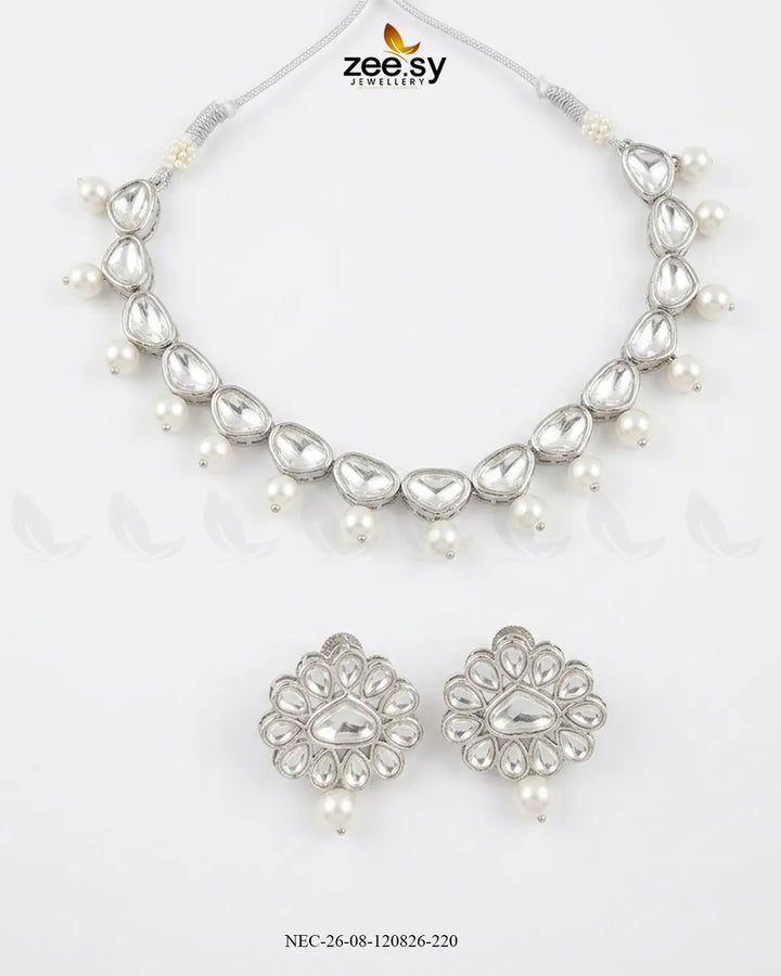 Opulent Polki Style Necklace Set