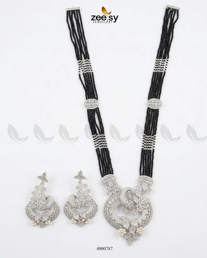 Black ornate peacock zircon mala necklace from RHS09 featuring intricate design and traditional jewelry craftsmanship.