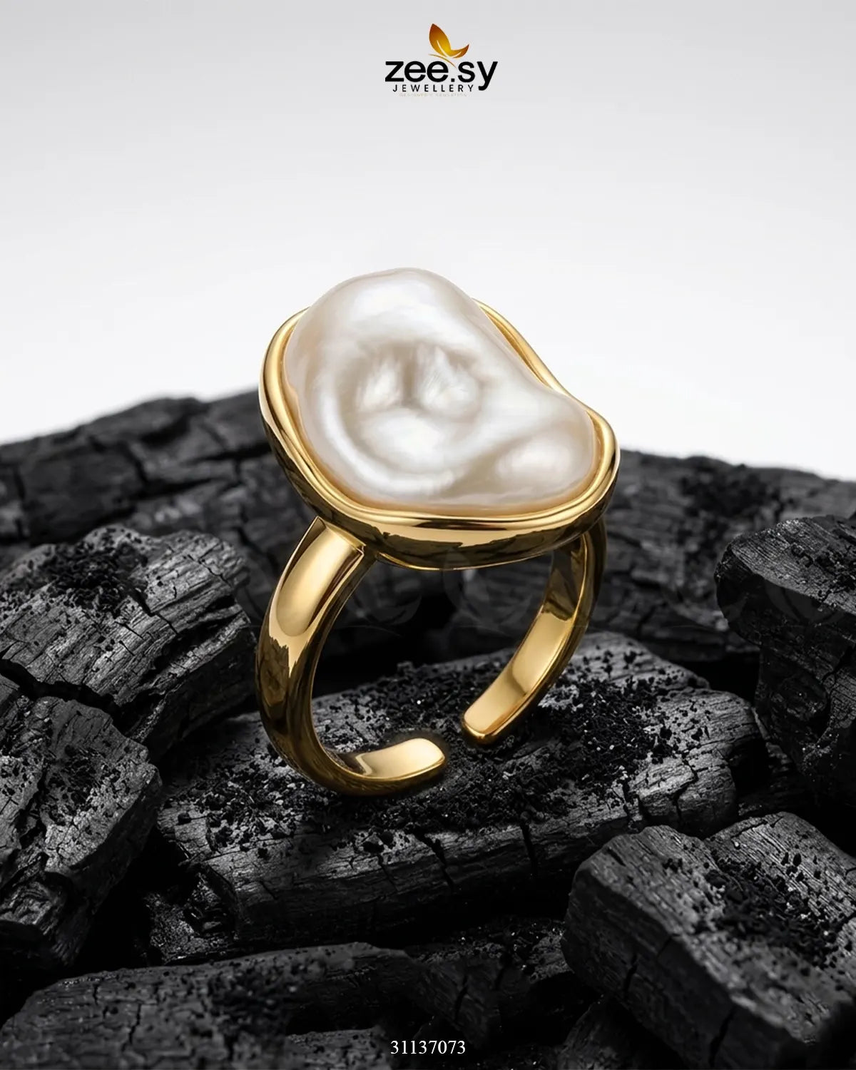 Parisian Iridescent Pearl Statement Ring