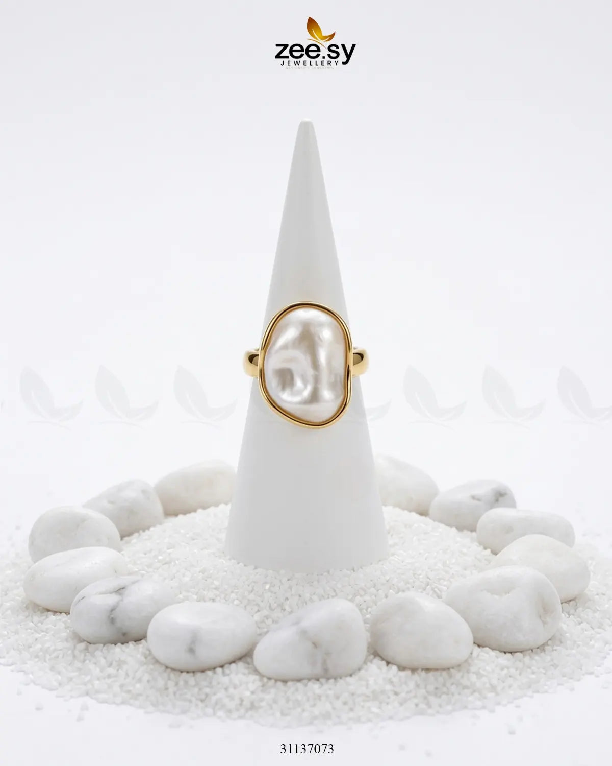 Parisian Iridescent Pearl Statement Ring
