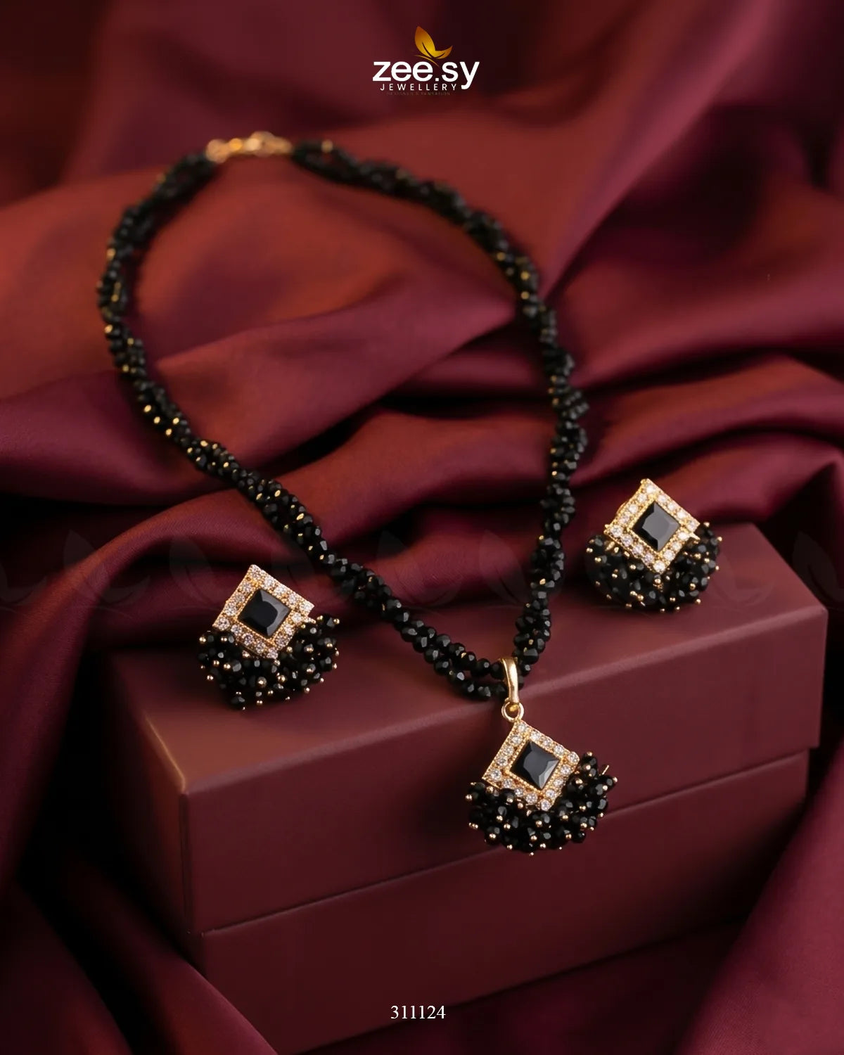 Pendant Necklace Golden Black Pendant - Zeesy Jewellery Pakistan | Premium Artificial & Imitation Jewellery