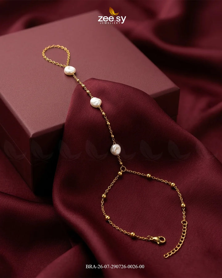 Refined Triple Pearl Finger Bracelet