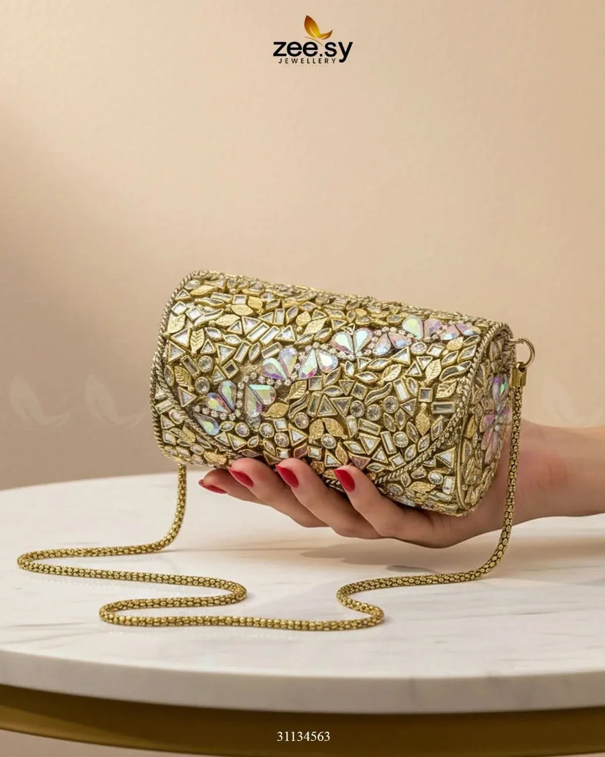 Rich Leaf Vine Clutch Bag - Zeesy.pk