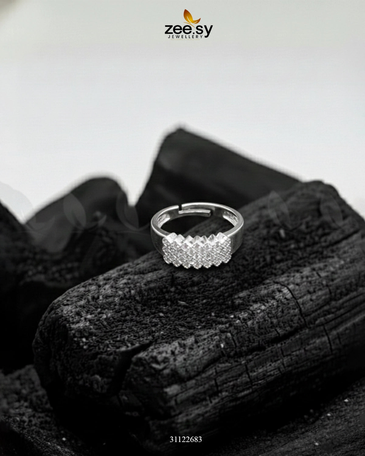 Artisan Geometric Band Ring