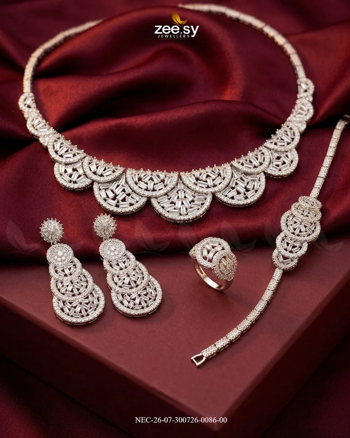 Scalloped Fan Baguette Necklace Set